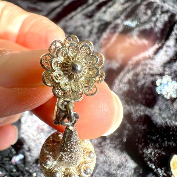 VINTAGE MEXICAN SILVER ORNATE CHANDELIER EARRINGS - Picture 9 of 9